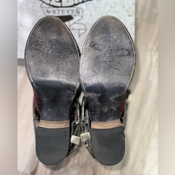 Freebird red croco SALOON bootie — women’s size 10 (SOLD OUT SIZE!!!!) - Picture 7 of 7